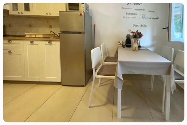 Apartament Apartman Sorgo Zambratija  Zewnętrze zdjęcie